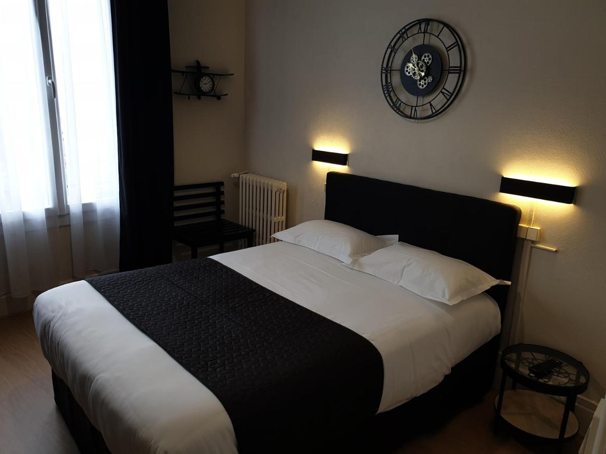 Hotel Le Splendid Troyes Bagian luar foto