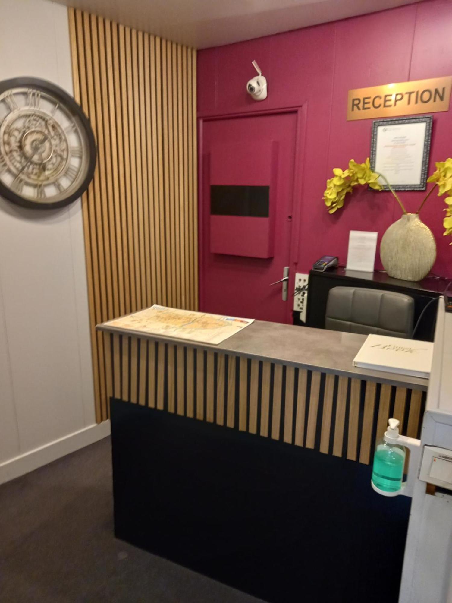 Hotel Le Splendid Troyes Bagian luar foto